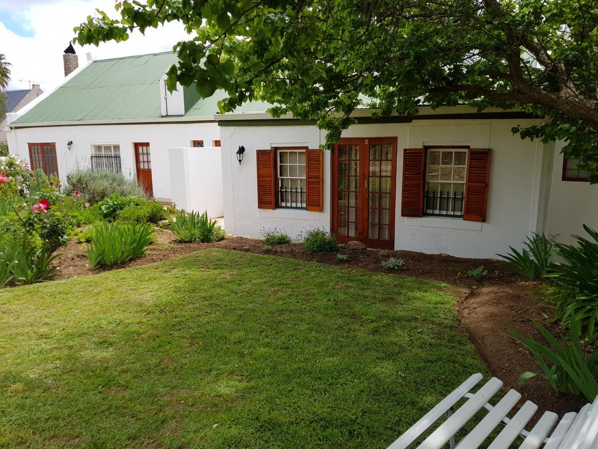 Uniondale Manor Guesthouse Exterior photo