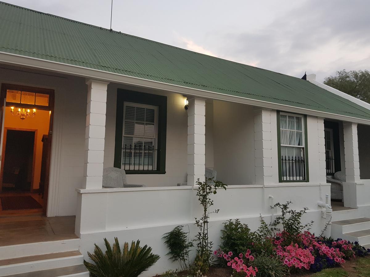 Uniondale Manor Guesthouse Exterior photo